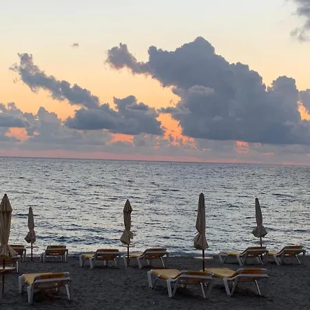 Lido Tirreno فندق مبيت وإفطار