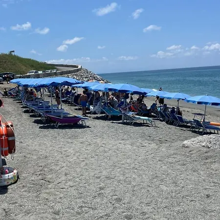Lido Tirreno Bed & Breakfast *