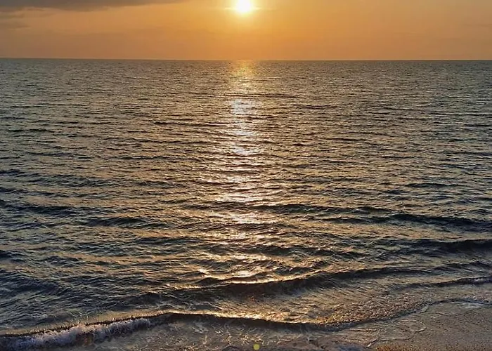 Alojamento de Acomodação e Pequeno-almoço Lido Tirreno